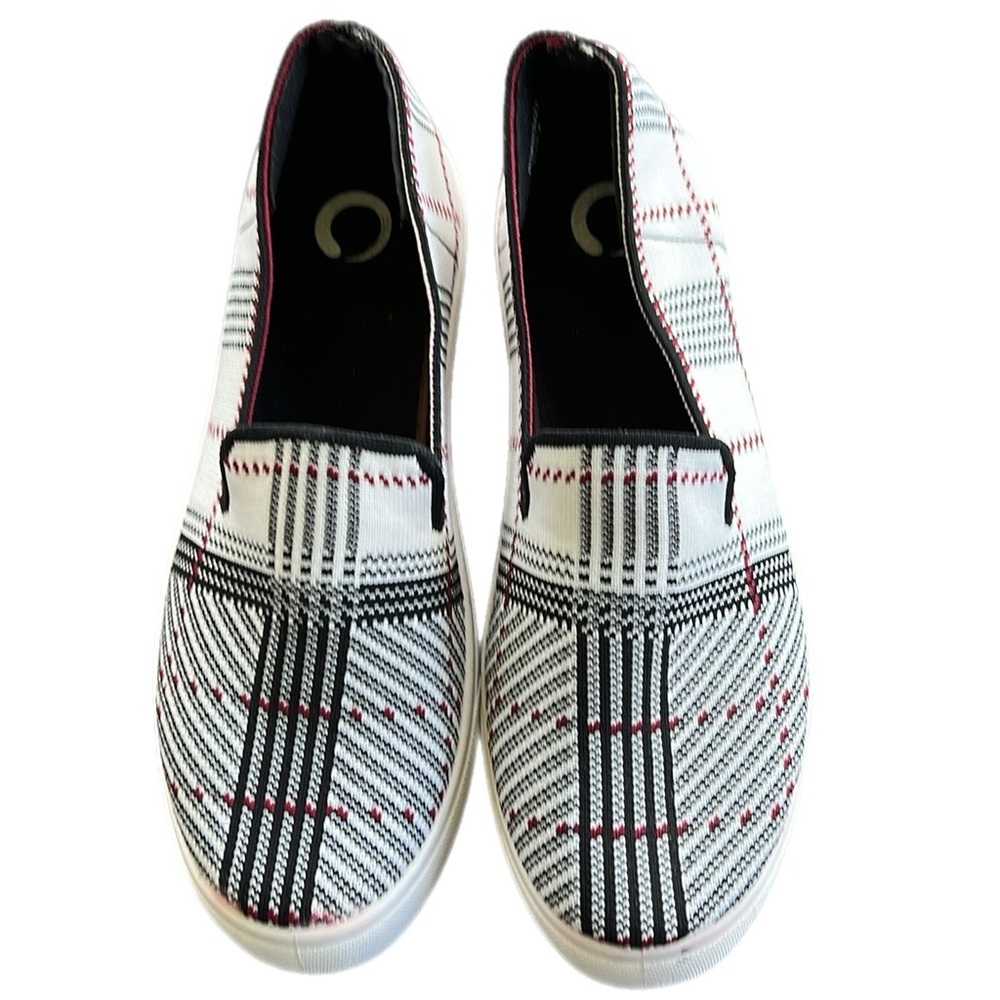 Plaid Slip-On Women’s Sneakers - White/Black with Red Accent